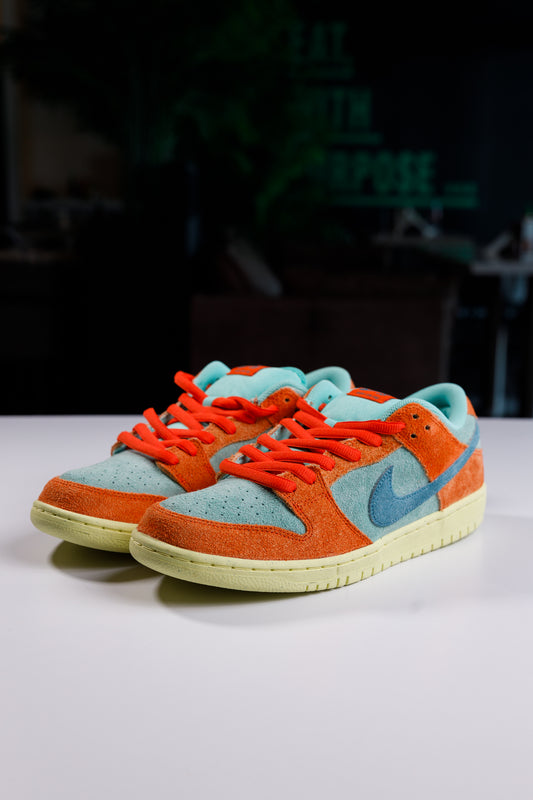 Nike SB Dunk Low Orange Emerald Rise