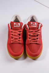 Nike SB Dunk Low Adobe