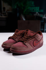 Nike SB Dunk Low City of Love Burgundy Crush