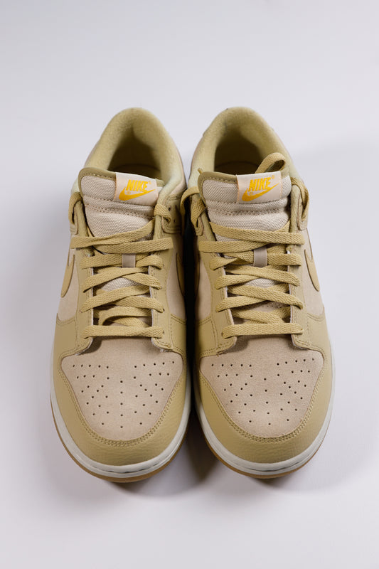 Nike Dunk Low Khaki Suede Gum