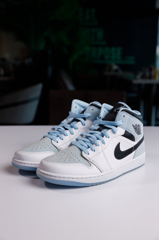 Jordan 1 Mid SE Ice Blue (2023)