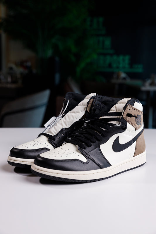 Jordan 1 Retro High Dark Mocha