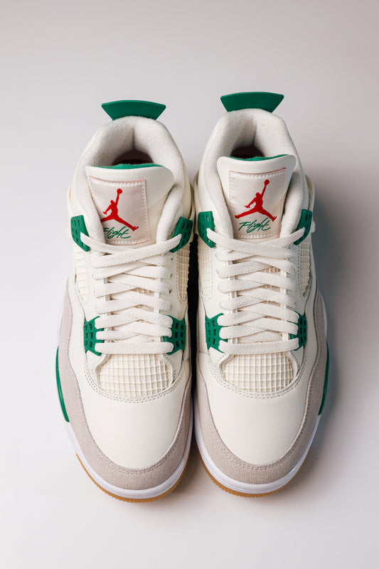 Nike SB x Jordan 4 Retro SP 'Pine Green'